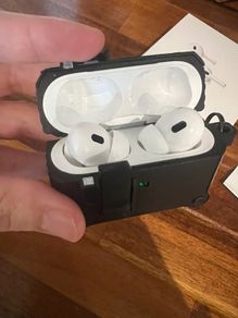 AirPods Pro Gen 2 lightning cable