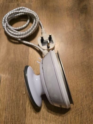 Duronic Mini Steam Iron