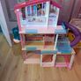 Barbies Dream House Image 2