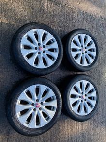 2017 Jaguar Alloys Wheels and Tyres full car for parts