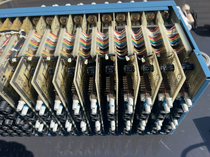 Speck Electronics Xtramix V1 (90s) - 20 Stereo Ch / 8 Bus | Serviced - Custom Low-Noise PSU
