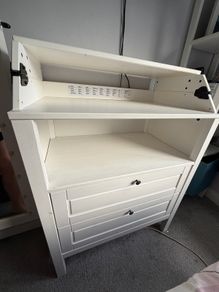 Baby changing unit with drawers
