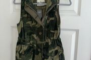 New Designer Abercrombie &amp; Fitch Camouflage Vest Army Sleeveless Jacket - Size small