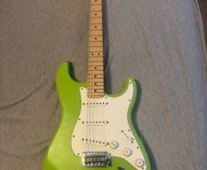Fender Limited Edition Player Series Stratocaster in Electron green