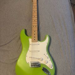 Fender Limited Edition Player Series Stratocaster in Electron green