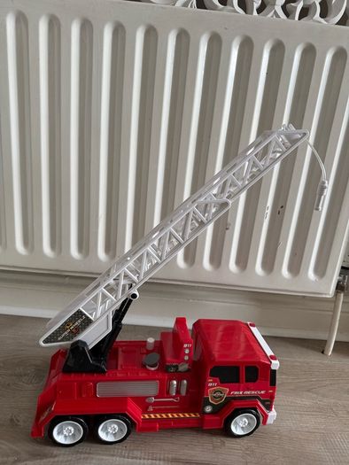 Super Wheelz Firetruck
