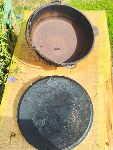 Dutch oven camping