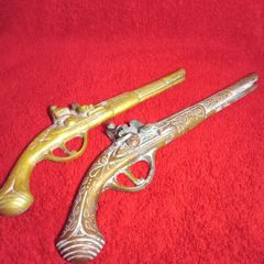 Vintage Brass Pistols  ( Wall Decor ) X 2