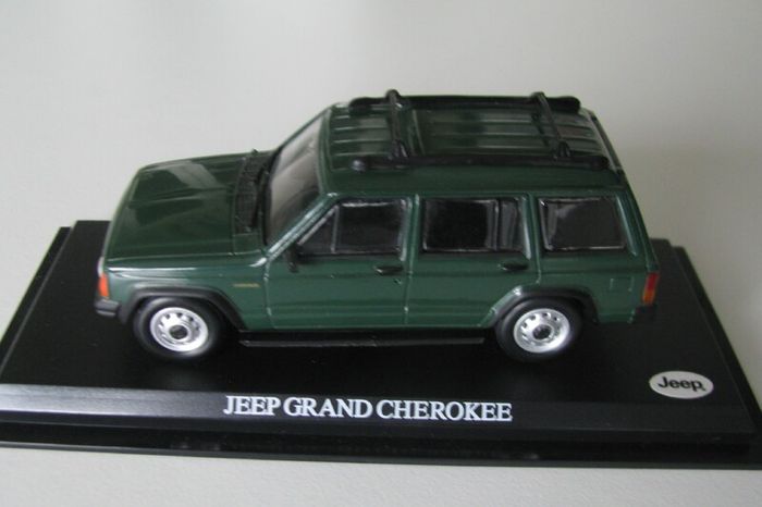 Diecast Model Jeep Grand Cherokee ZJ - del Prado Car Collection 1:43