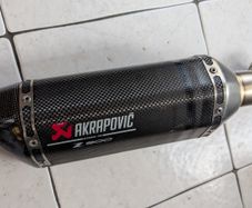 Kawasaki Z900 Akrapovic exhaust