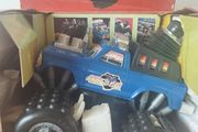 4XFANG Ferocious Fangs Monster Truck