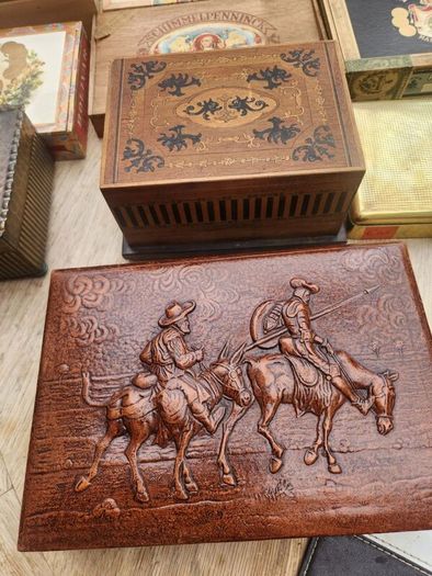 Cigar /cigarette boxes
