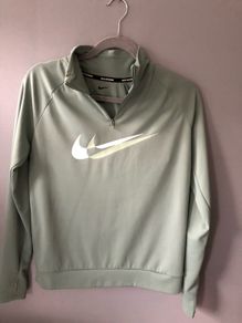 Ladies Nike sweater size S reduced