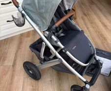 Uppababy Vista Emmet (Green) with all accessories