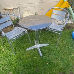outdoor table and 2 chairs