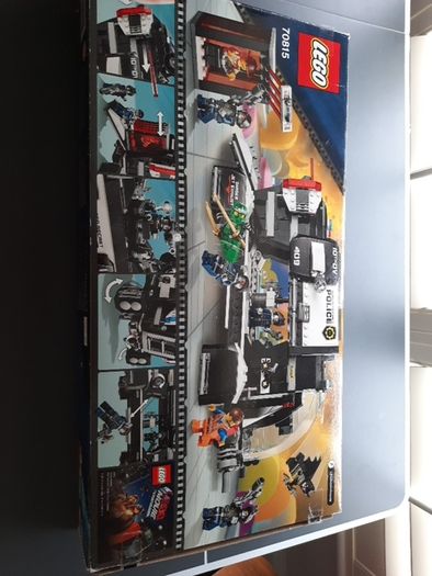 lego movie 70815 super secret police drop ship.