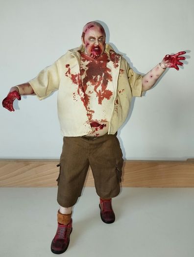 Dead Rising 2  Mort Zombie Action Figure  12 Inch