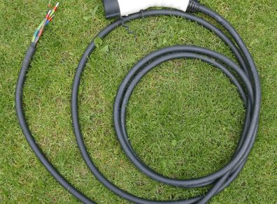 Type 1 EV Charging Cable (J1772), 5m with Holster