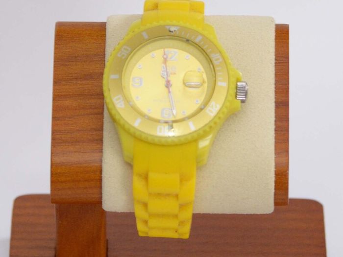 Ladies Ice Quartz Watch
