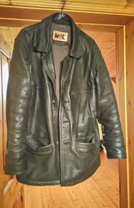 Men's Dark Brown Leather Jacket (small)