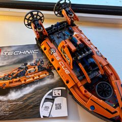 Lego Technic Rescue Hovercraft 42120 (Retired)