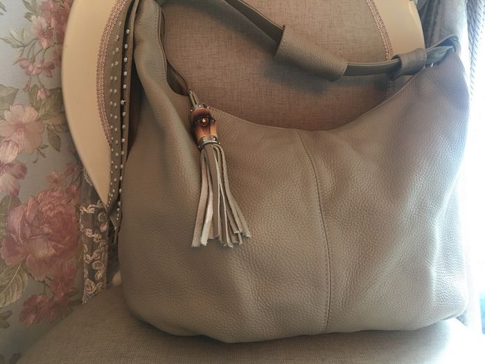 Leather bag as new.