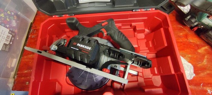 Parkside Performance 40V Cordless Circular Saw.