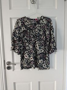 Floral Top Size 10 (BNWT)