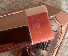 Benefit Cheek & Lios