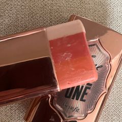 Benefit Cheek & Lios