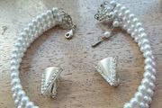 neclace &amp; earring set