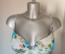 Calvin Klein push up floral bra size UK32D EU70D Postage included