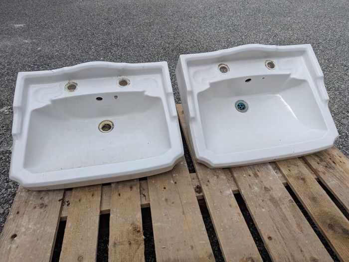 Porcelain Bathroom sets