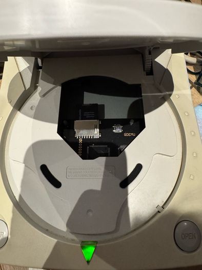 Sega Dreamcast White modded with GDEmu, 1 controller and VMU