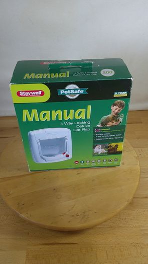 PetSafe Staywell Deluxe 4-Way Locking Cat Flap White Manual 300 Series New Boxed