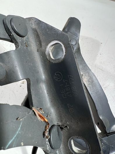 BMW E60 E61 5 series Pair of Left Right Front Bonnet Hinges 7008727 A3l2b86g