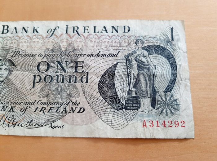 Bank of Ireland note 1977