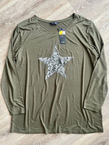 2 for 10e Womans Marks and Spencer and Zara sweatshirts tops jumpers blouses size large