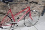 retro ladies bike( can deliver)