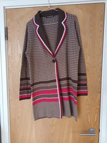 Betty Barclay Long  Cardigan.  S. 14.