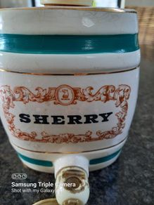 Vintage Royal Victoria Wade sherry cask. Very good condition