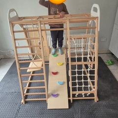 Jungle gym