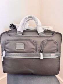TUMI - Large 17" Briefcase