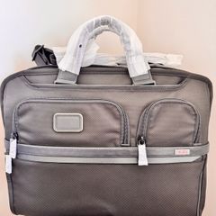 TUMI - Large 17" Briefcase