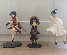 Figurines