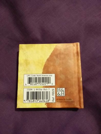 Mini Born To Shop book