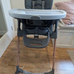 Maxi Cosi Highchair