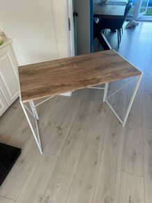 Fold up desk