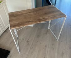 Fold up desk