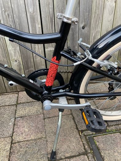 B'Twin / Decathlon Riverside 500 Kids' 20" Hybrid Bike.